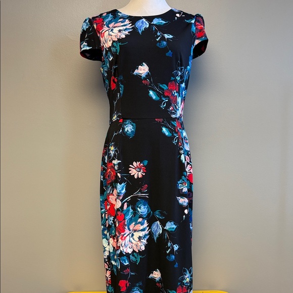 Betsey Johnson Dresses & Skirts - Betsey Johnson Floral Bodycon Dress | Women’s Size 12 | Black Multicolor